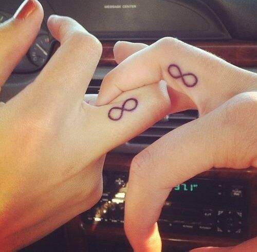 25 Finger Tattoo for Couples That Are An Emblem of True Love & Romance - Hike n Dip