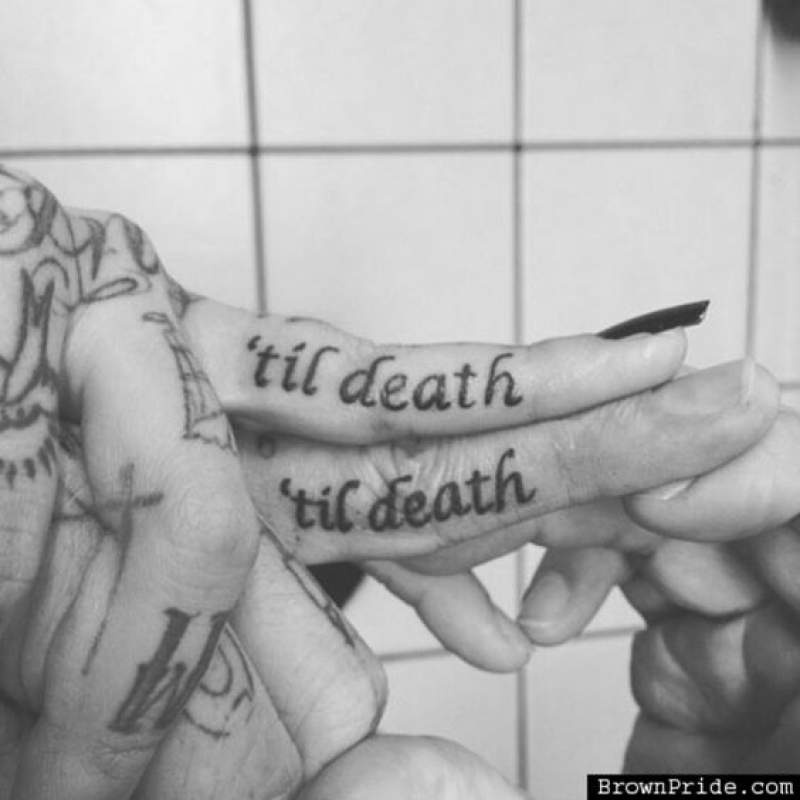finger tattoo for couples