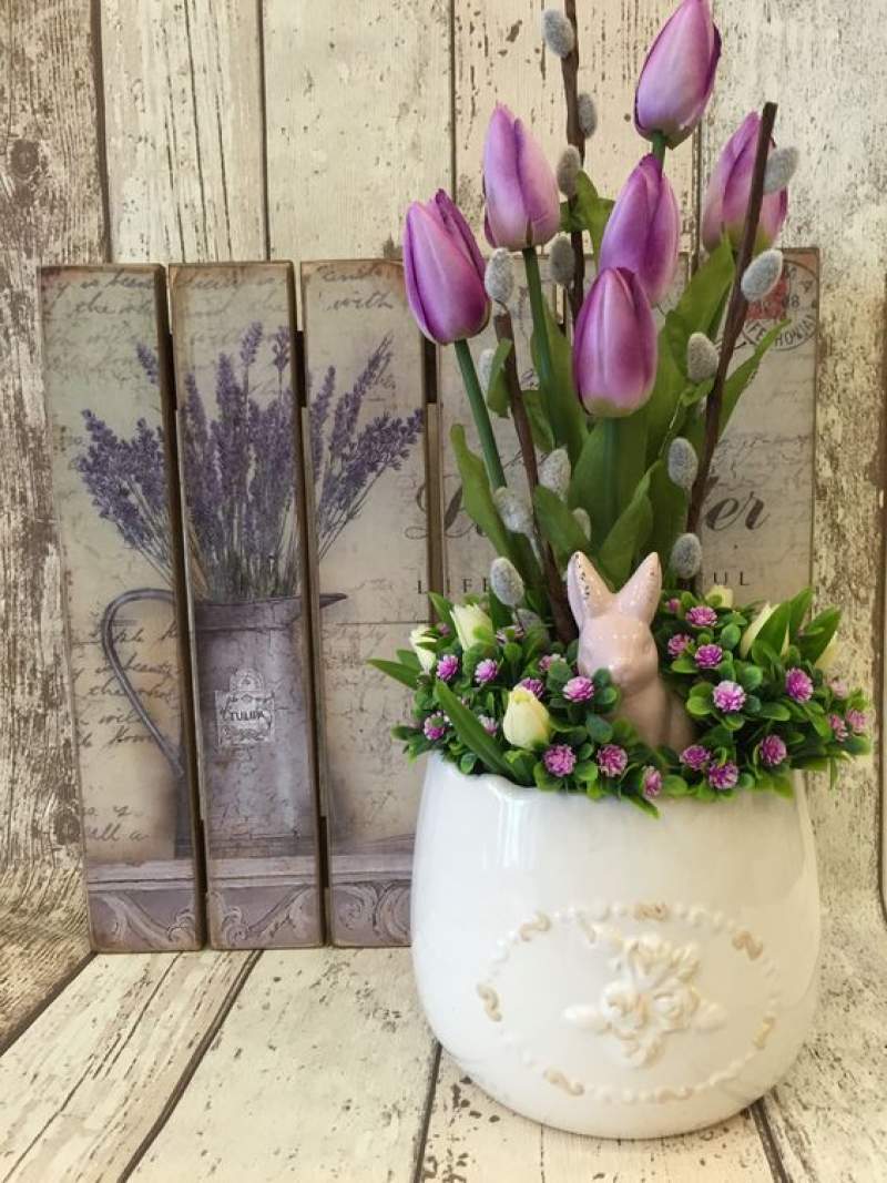 Easter flower decorations