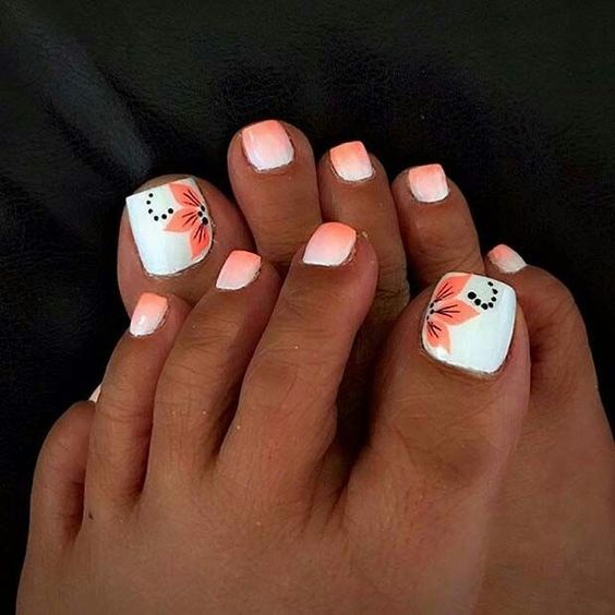 charming toe nails