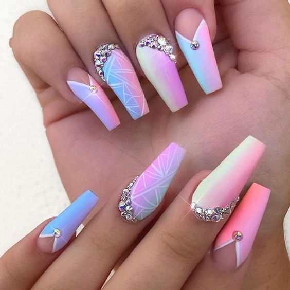 Fascinating Nail Art Ideas to Impress and Inspire you - Hike n Dip