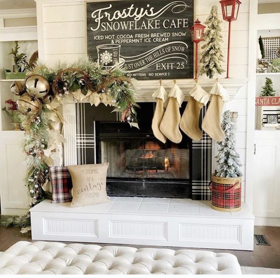 100 Best Christmas mantel decorations that glisten with an aesthetic ...