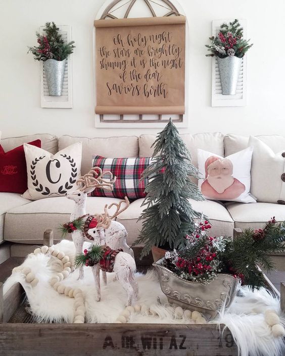30+ Small Christmas Trees Ideas to Decorate your Home With 'coz ...