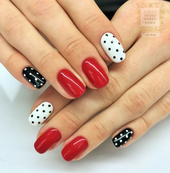 90+ Christmas Nail Art Designs Which Are perfect for the Holiday Season ...