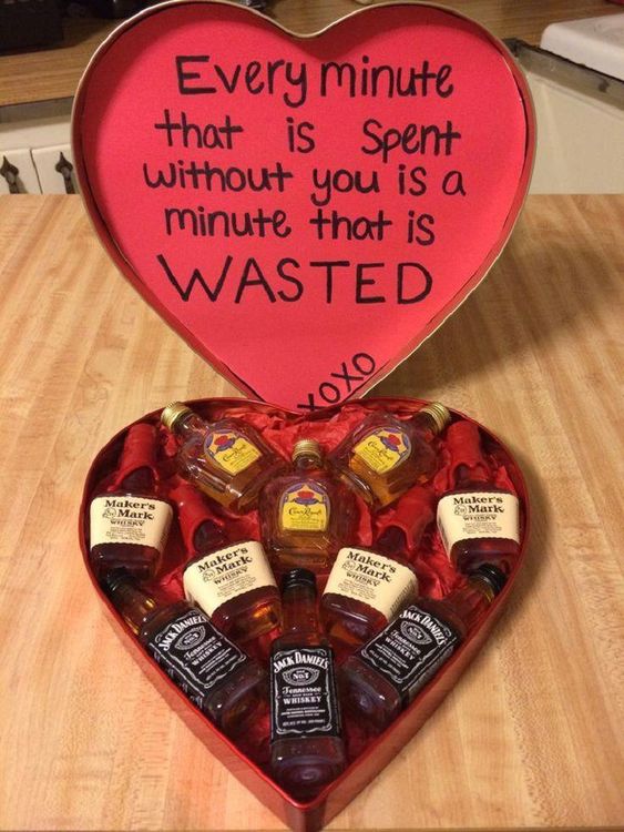 100 Cute Valentine's Day Gifts For Boyfriends That Are Sweet and Romantic - Hike n Dip