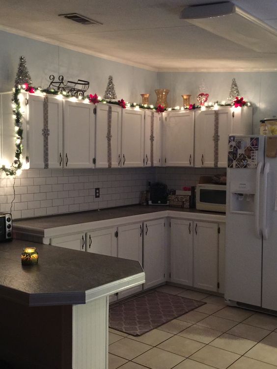 90 Christmas Kitchen Decor Ideas B Coz