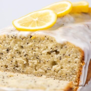 lemon poppyseed cake with glaze
